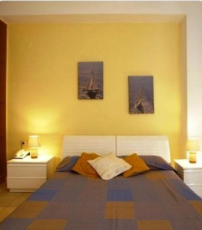 Гостиница Morpheas Apartments  Миртиос